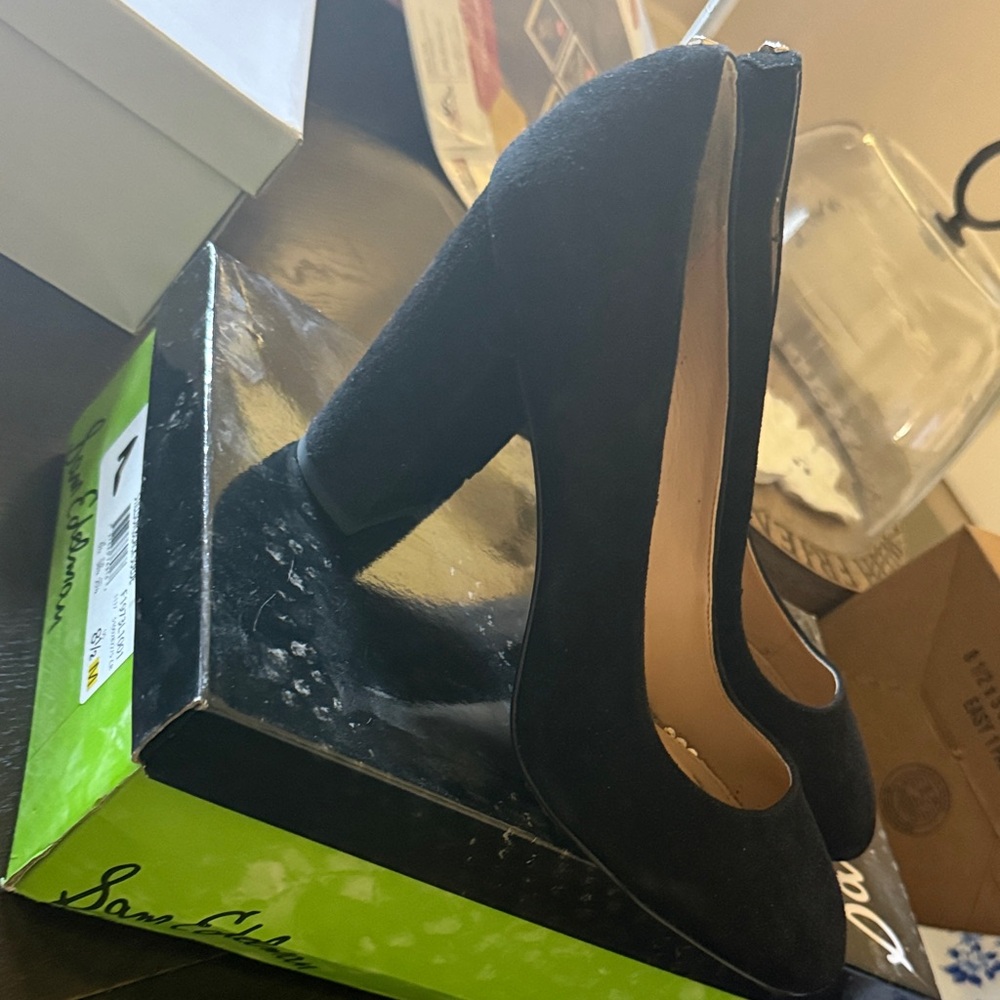 Sam Edelman Black Suede Heels - Picture 3 of 4